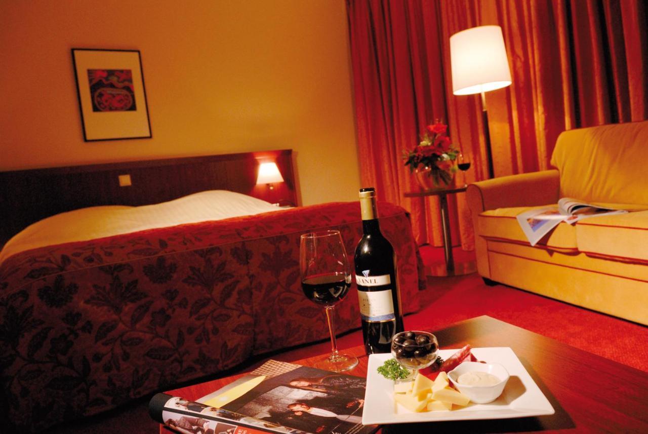 Hotel Umberto Вийхен Екстериор снимка
